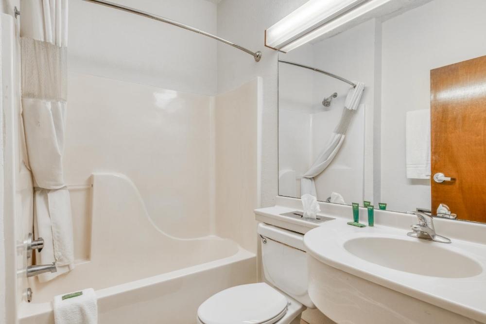 Trident Inn and Suites